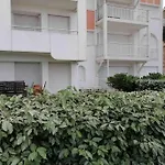 Acces Direct A La Avec Terrasse Jardin