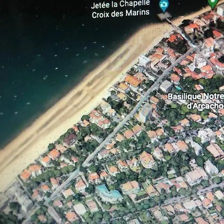 Proche Pied Dans L'eau Avec Terrasse Jardin Vue Sur Le Bassin Depuis La Terrasse Апартаменты