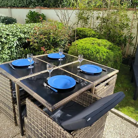Apartment Proche Pied Dans L'eau Avec Terrasse Jardin Vue Sur Le Bassin Depuis La Terrasse *