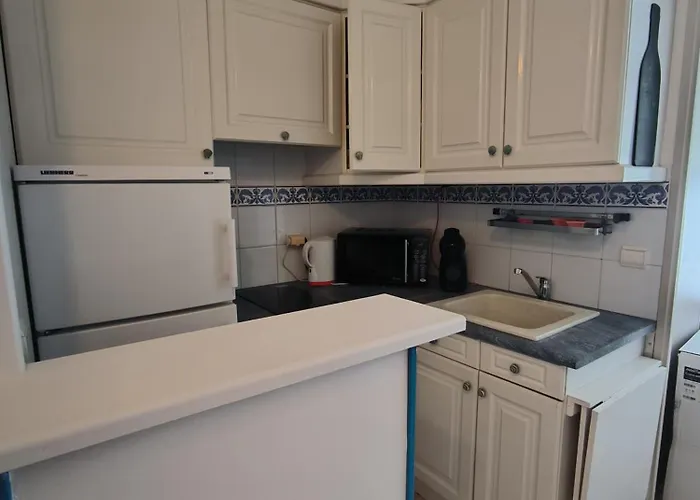 Apartmán Acces Direct A La Avec Terrasse Jardin *