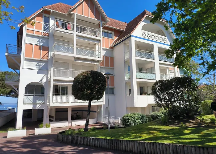 Apartmán Acces Direct A La Avec Terrasse Jardin